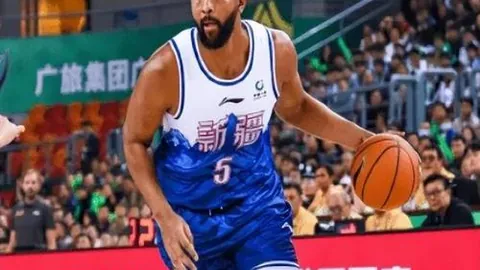 广州德比战广州队大胜国安5-0，卡尔多纳与蒂亚戈双双梅开二度