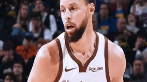 黄超因赛后踢人被足协重罚，停赛四场